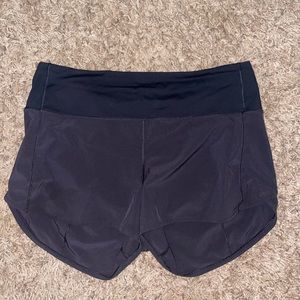 Lululemon 3” high rise size 12 tall black shorts